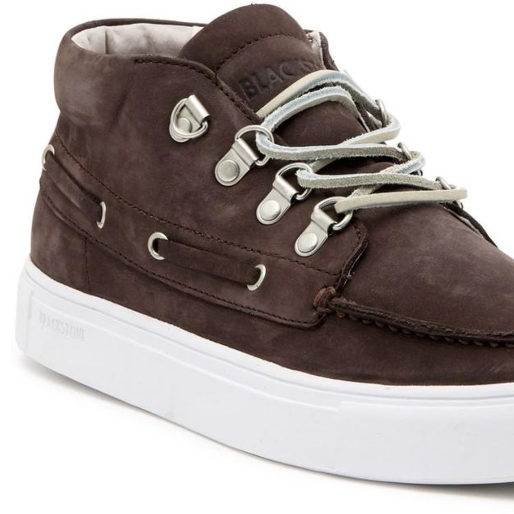 Blackstone 4 Eyelet Lace-Up Chukka Leather Sneaker